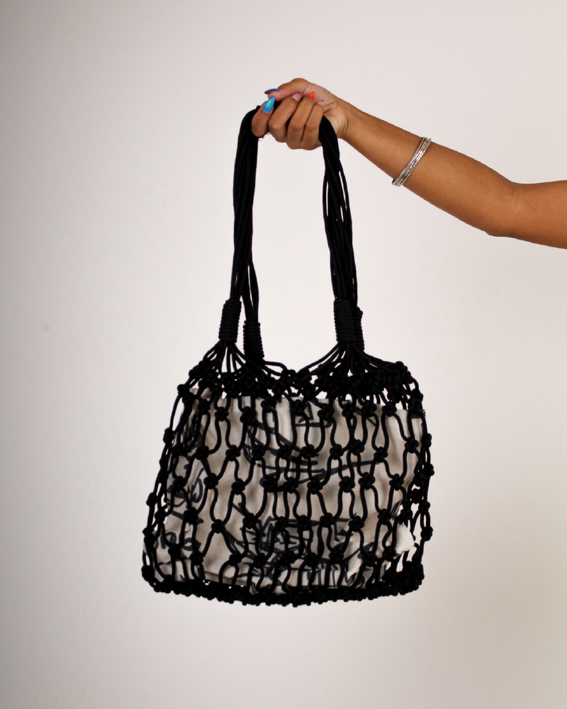 MAXI BAG PRETA TRAÇOS